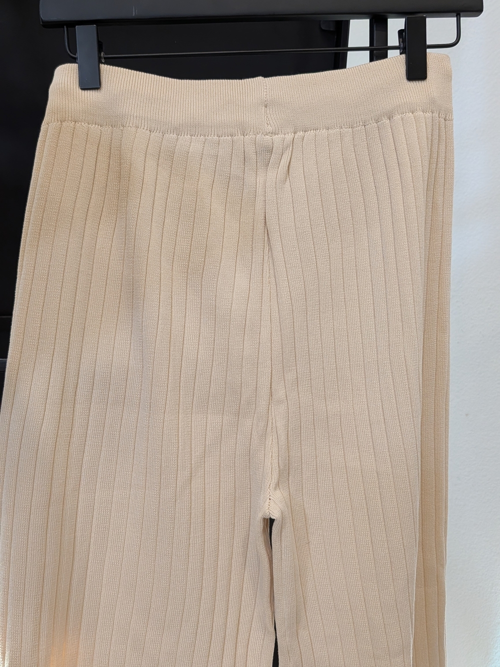 NWOT Cream Ribbed Knit Sleeveless Top &  Pants Set - Picture 6 of 15
